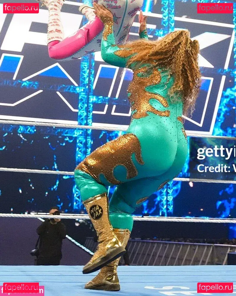 Nia Jax Onlyfans Photo Gallery 