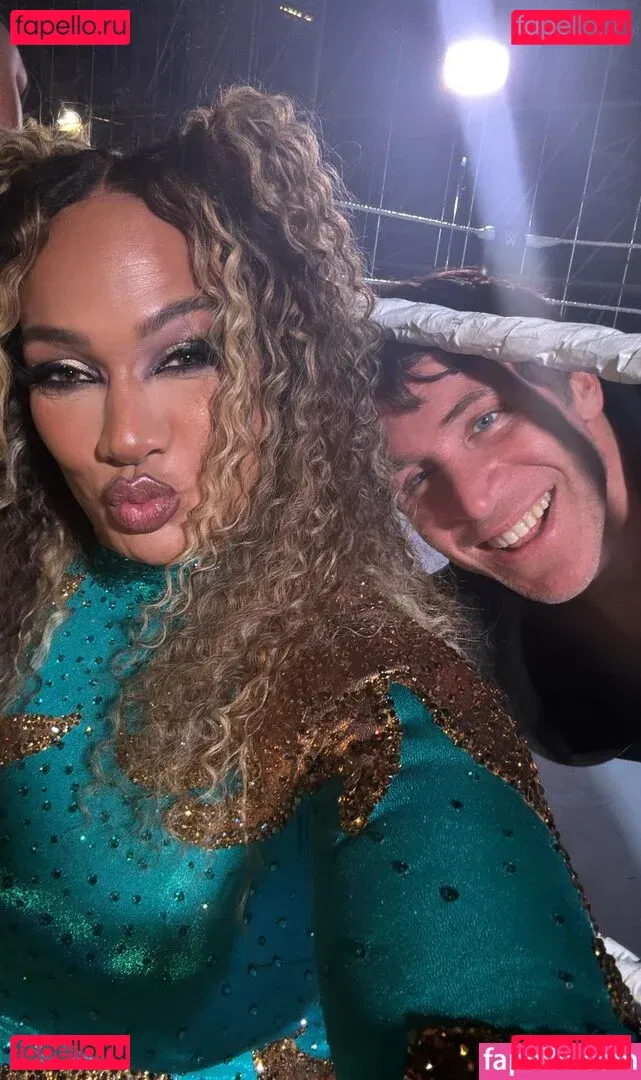 Nia Jax Onlyfans Photo Gallery 