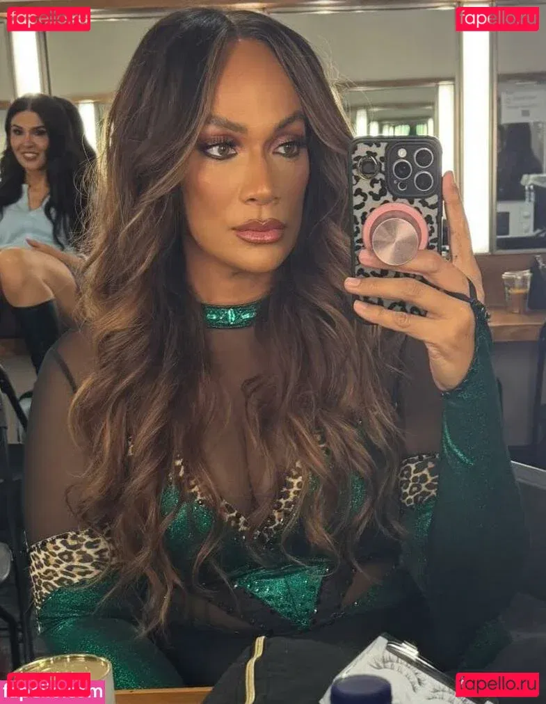 Nia Jax Onlyfans Photo Gallery 