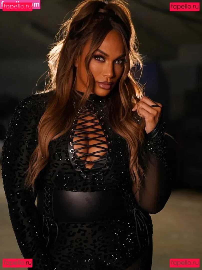 Nia Jax Onlyfans Photo Gallery 