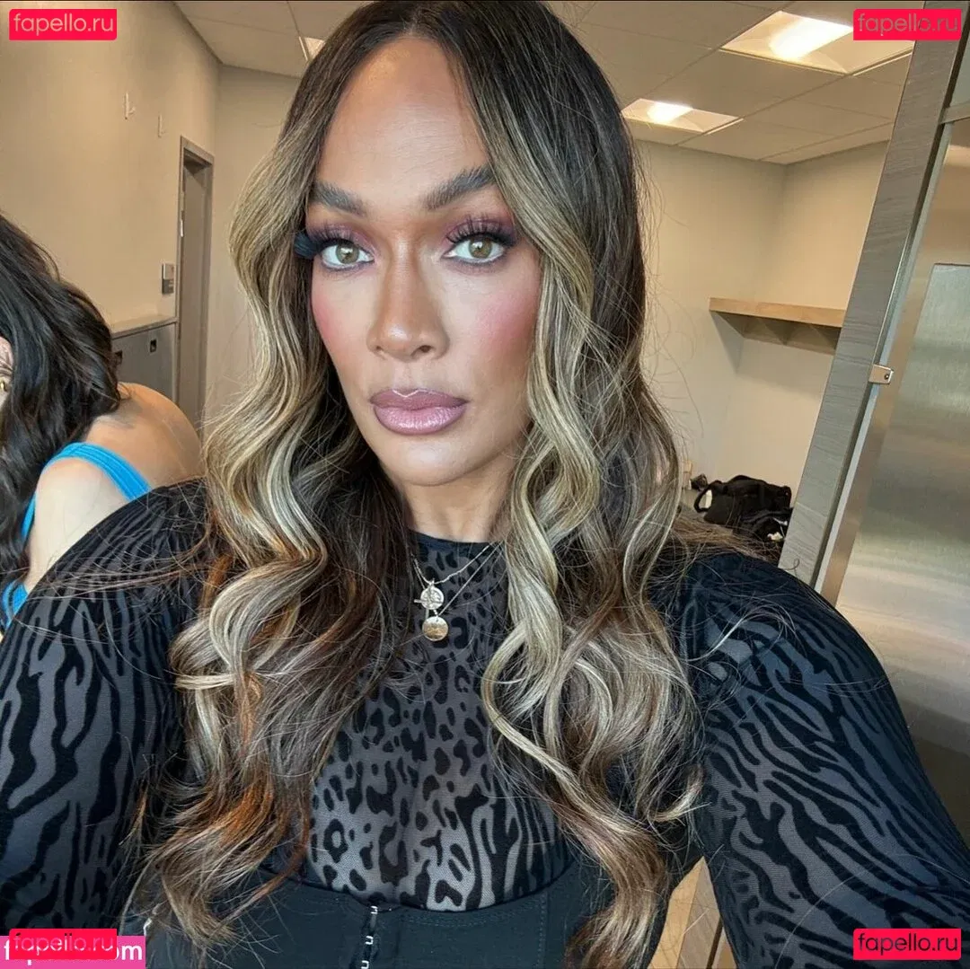 Nia Jax Onlyfans Photo Gallery 