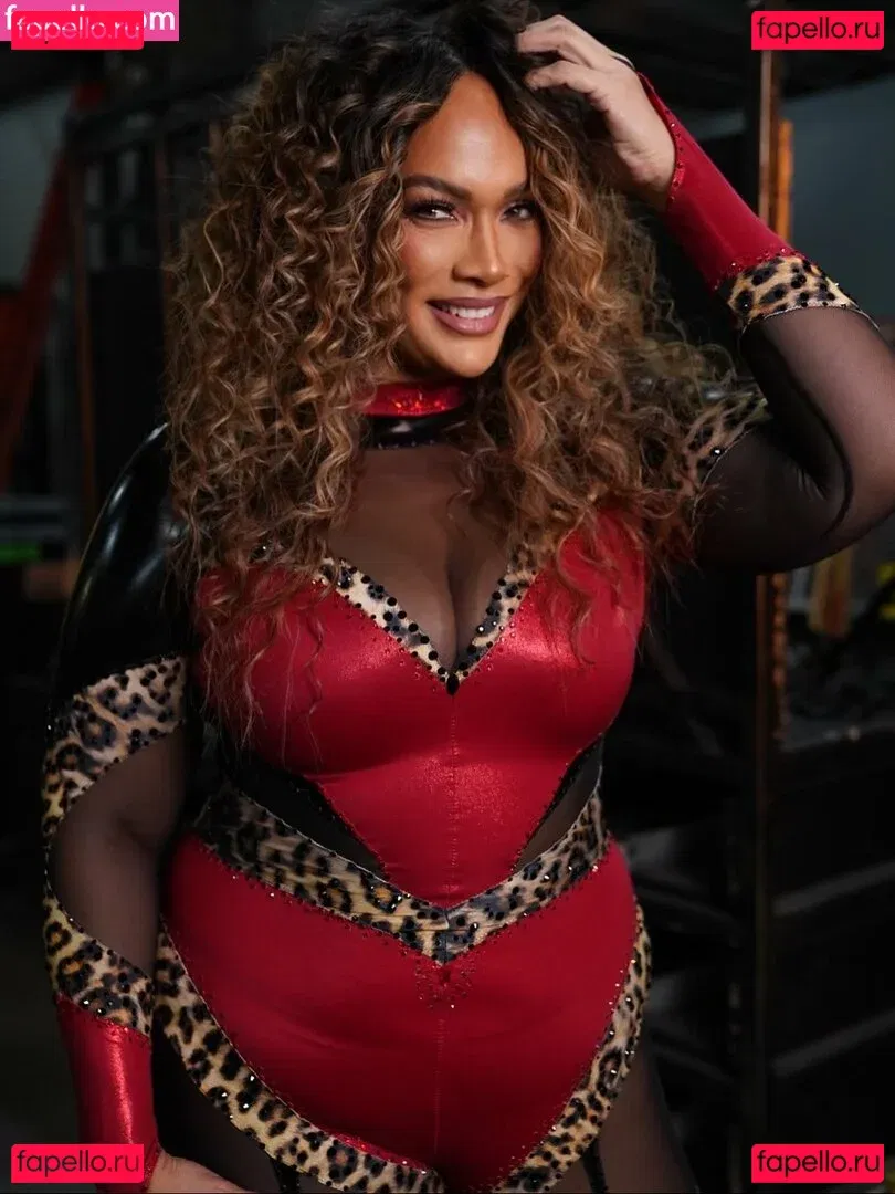 Nia Jax Onlyfans Photo Gallery 