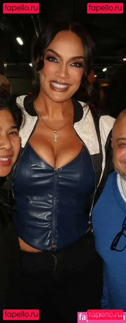 Nia Jax Onlyfans Photo Gallery 