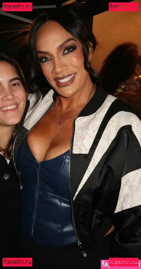 Nia Jax Onlyfans Photo Gallery 