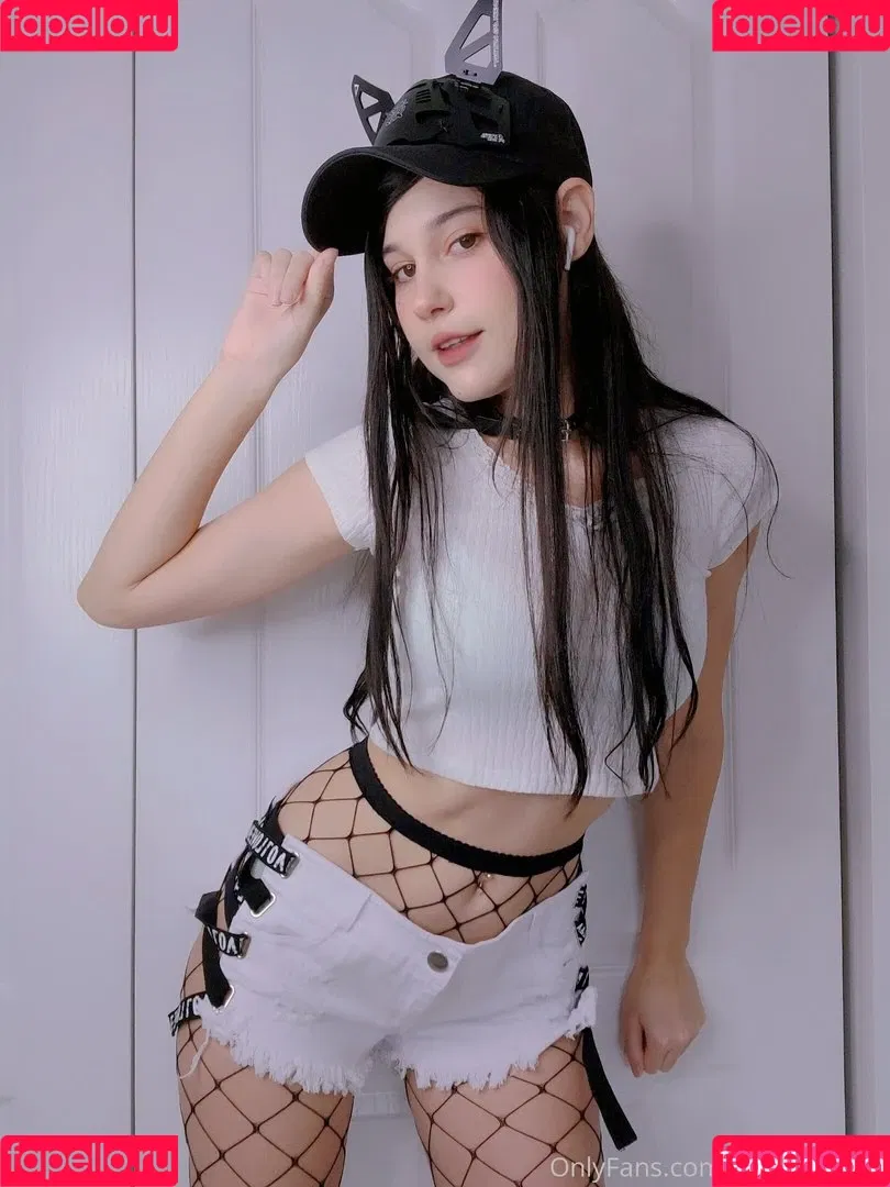 Jean Wanwan Onlyfans Photo Gallery 