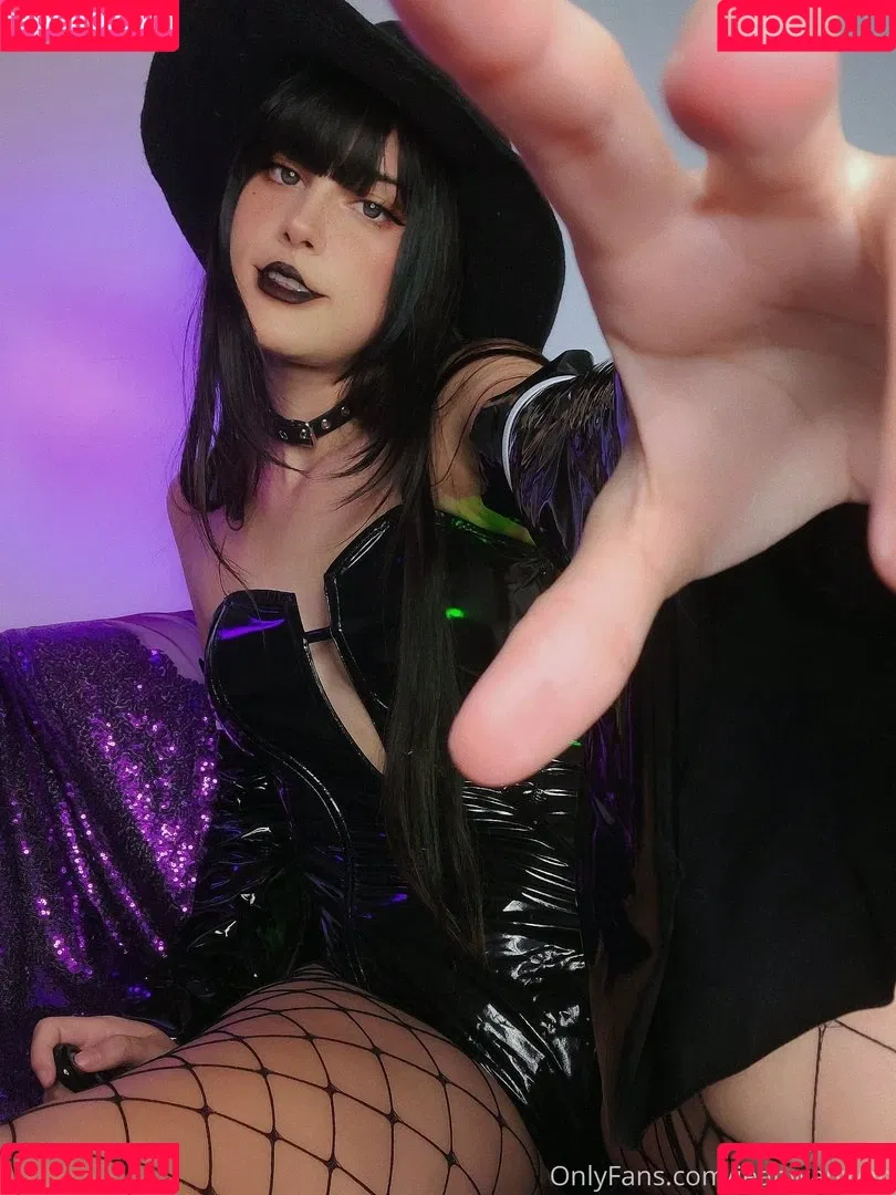Jean Wanwan Onlyfans Photo Gallery 