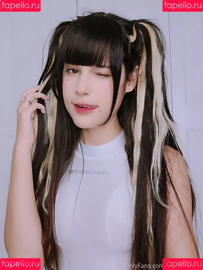 Jean Wanwan Onlyfans Photo Gallery 