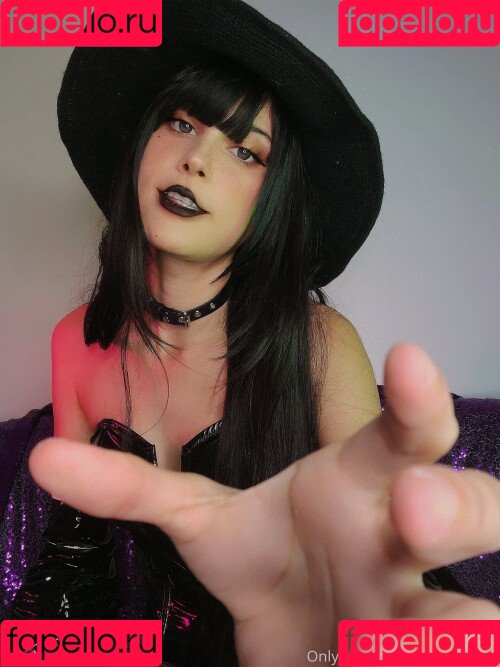 Jean Wanwan Onlyfans Photo Gallery 