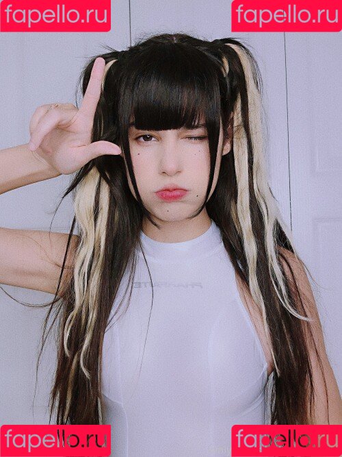 Jean Wanwan Onlyfans Photo Gallery 