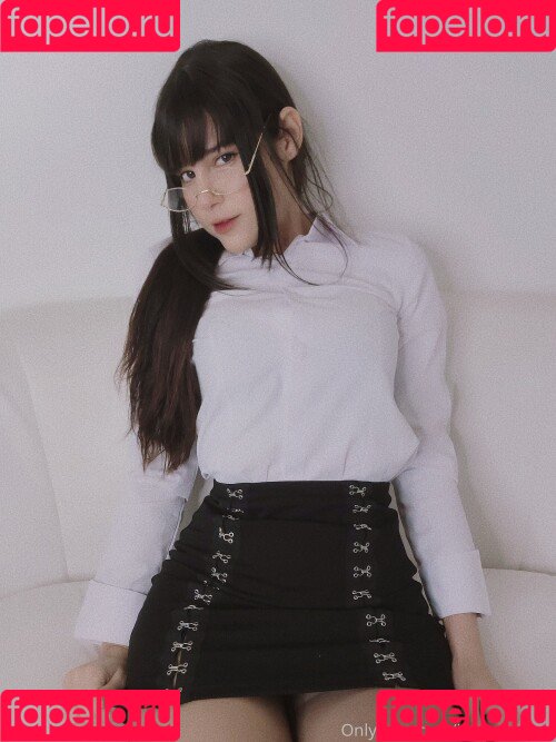 Jean Wanwan Onlyfans Photo Gallery 