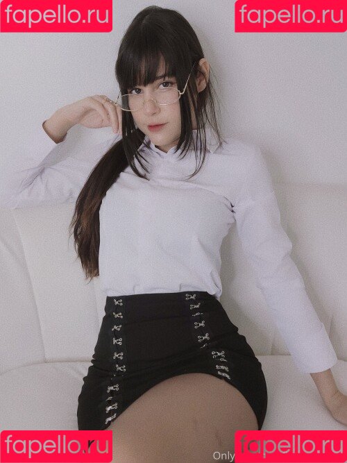 Jean Wanwan Onlyfans Photo Gallery 