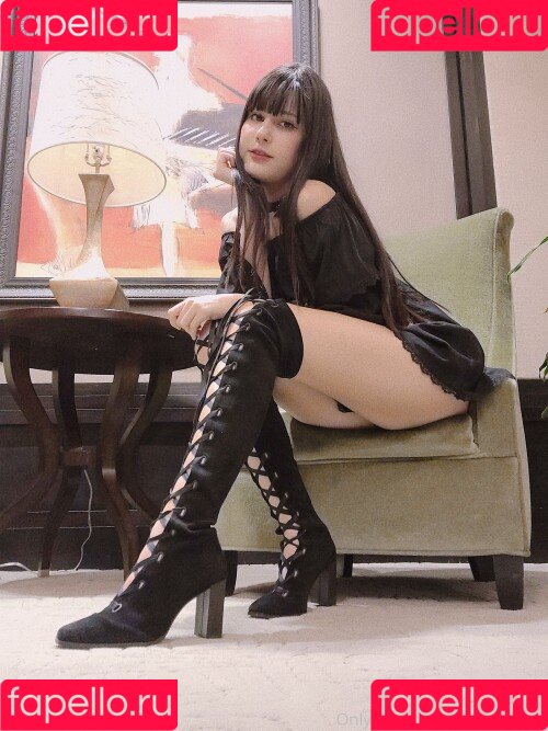 Jean Wanwan Onlyfans Photo Gallery 