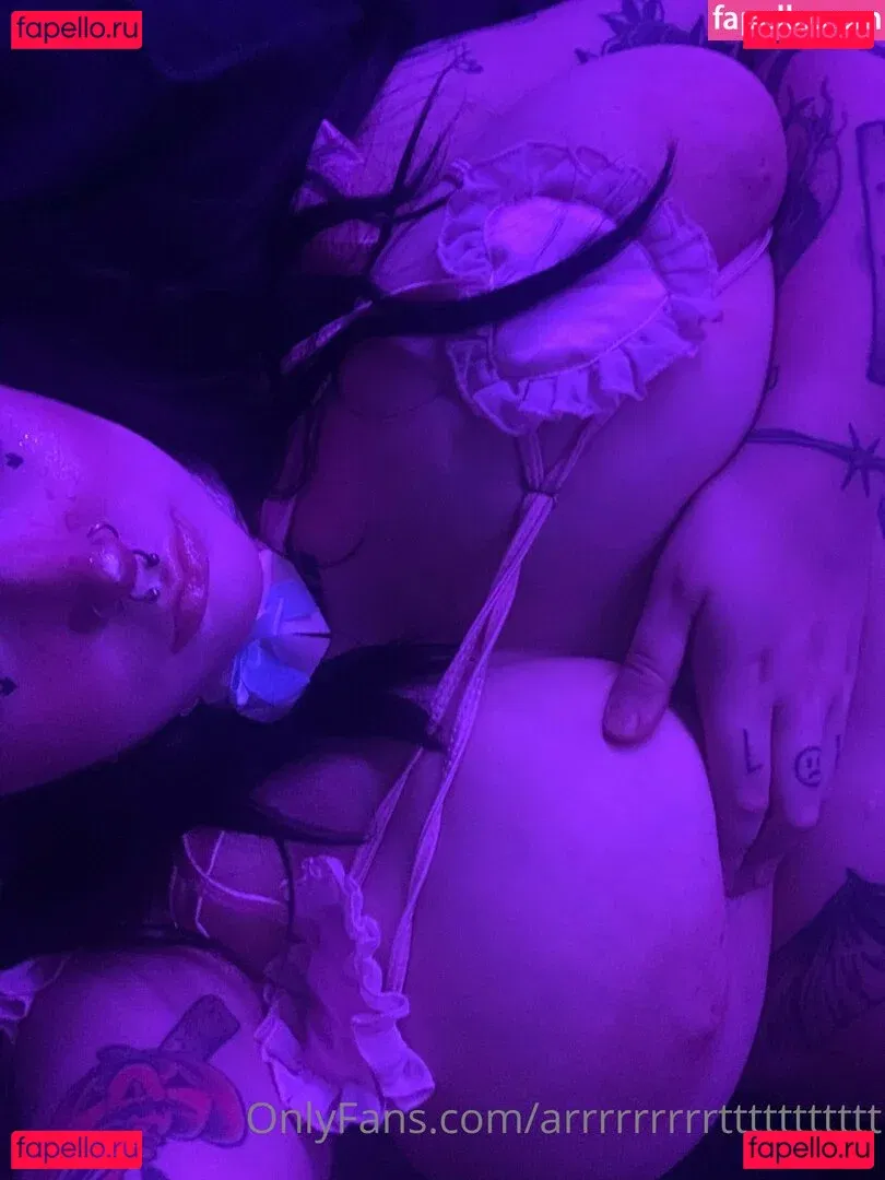 arrrrrrrrrttttttttttt Onlyfans Photo Gallery 