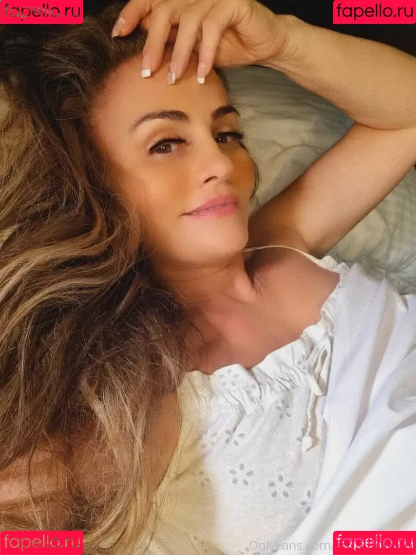 Aura Cristina Geithner Onlyfans Photo Gallery 