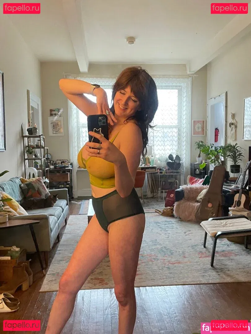 Dadeleine Onlyfans Photo Gallery 