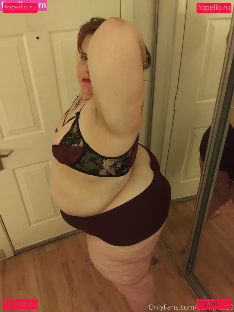 bbw4red20 Onlyfans Photo Gallery 