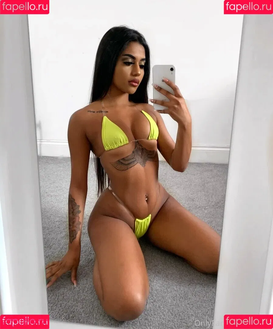 Nurshh Onlyfans Photo Gallery 