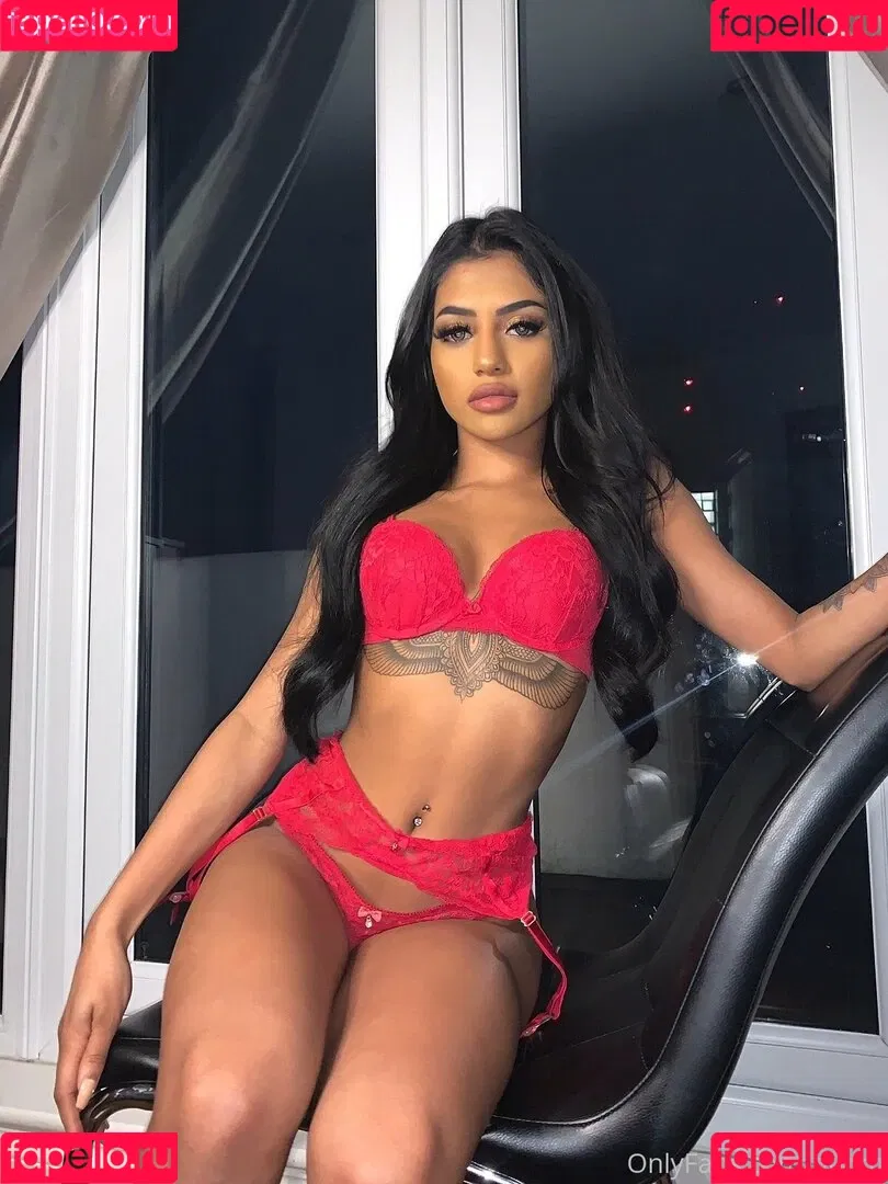 Nurshh Onlyfans Photo Gallery 