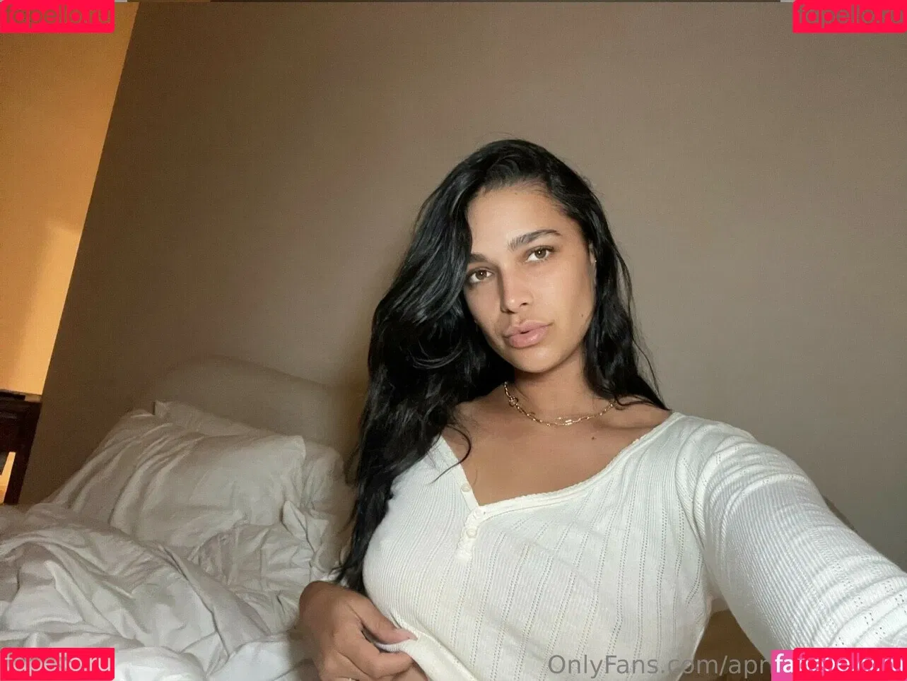 aprillovegeary Onlyfans Photo Gallery 