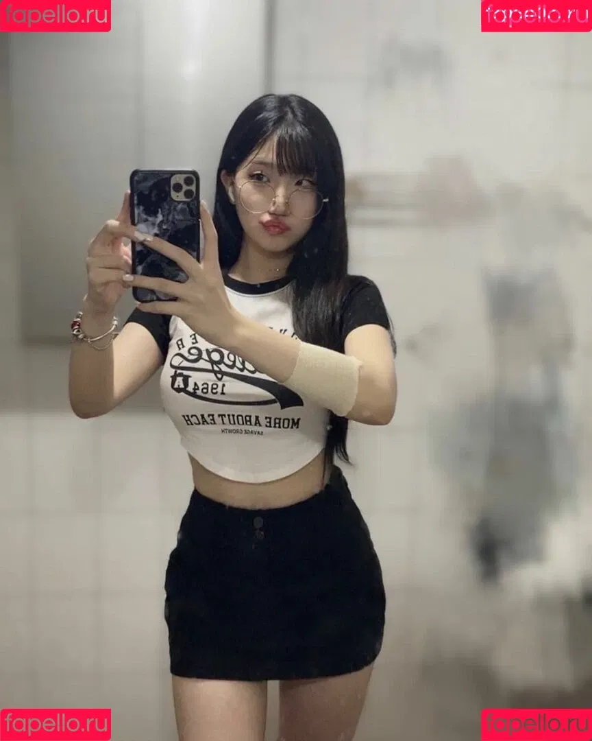 yurasweb Onlyfans Photo Gallery 