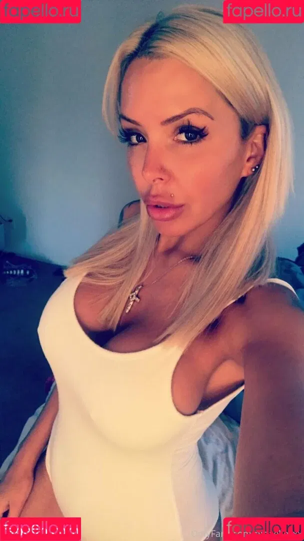 ninaellexxx Onlyfans Photo Gallery 