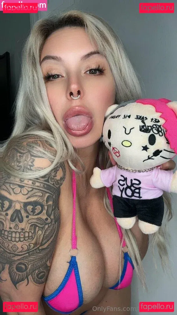 ninaellexxx Onlyfans Photo Gallery 