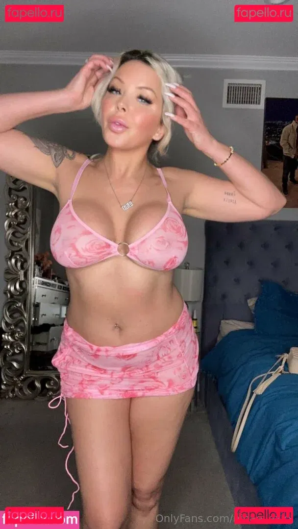 ninaellexxx Onlyfans Photo Gallery 