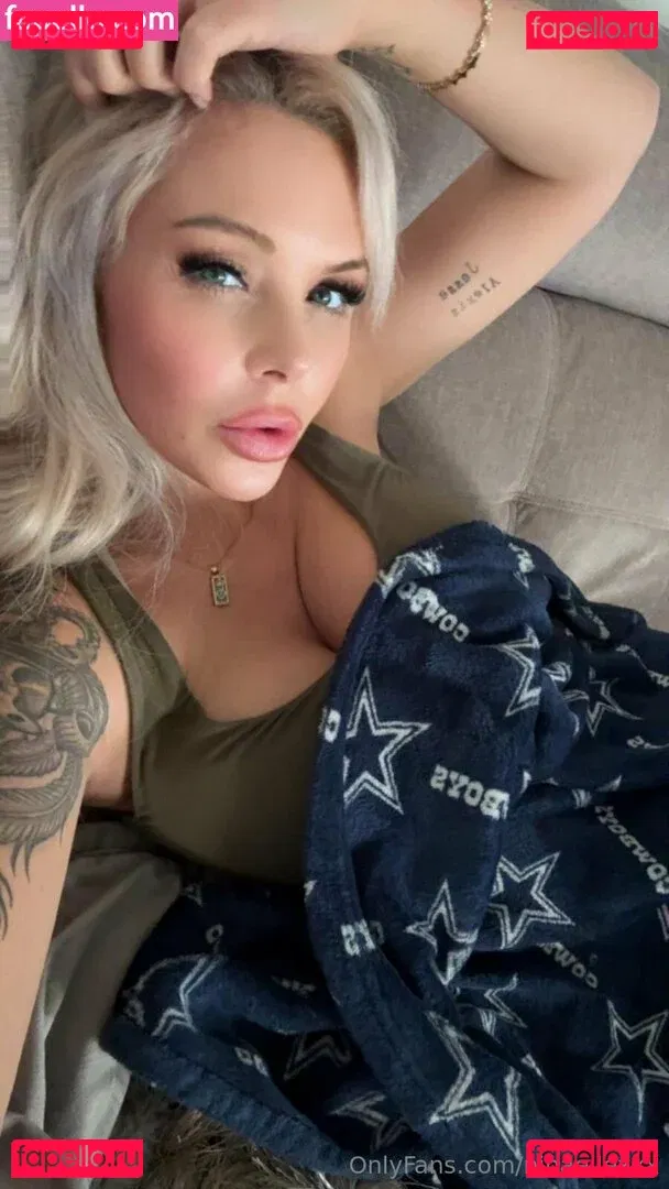 ninaellexxx Onlyfans Photo Gallery 