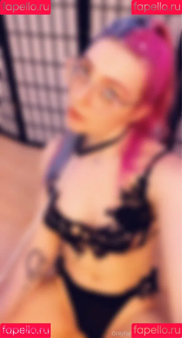 hannibanani Onlyfans Photo Gallery 