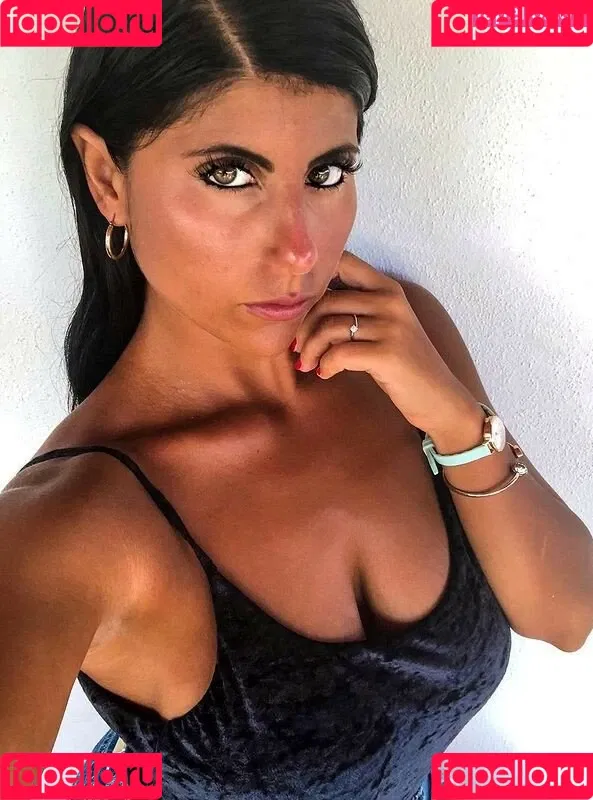 Valentina De Nucci Onlyfans Photo Gallery 