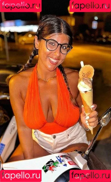 Valentina De Nucci Onlyfans Photo Gallery 