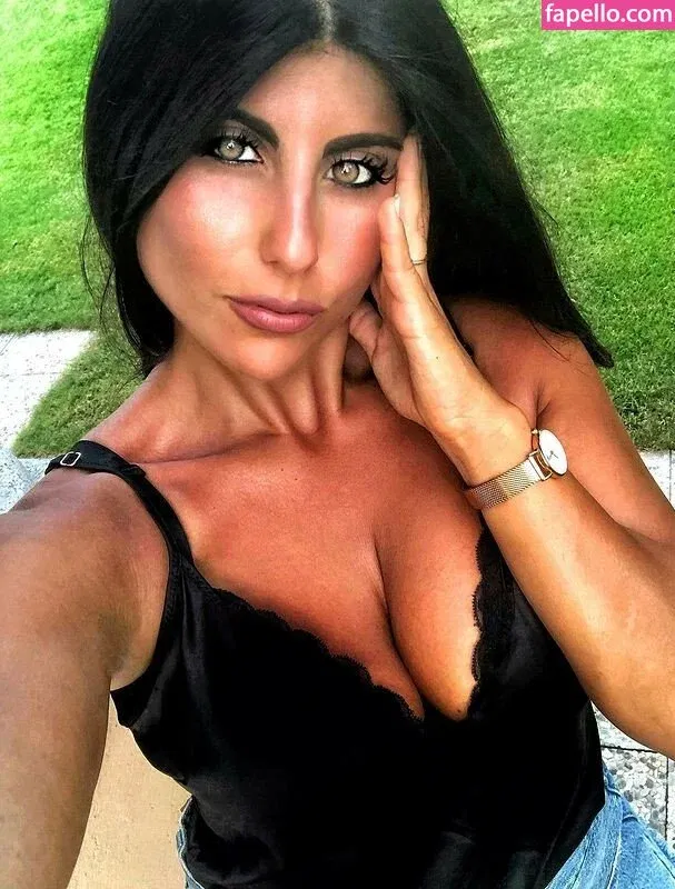 Valentina De Nucci Onlyfans Photo Gallery 