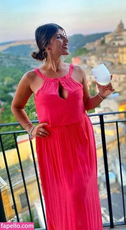 Valentina De Nucci Onlyfans Photo Gallery 