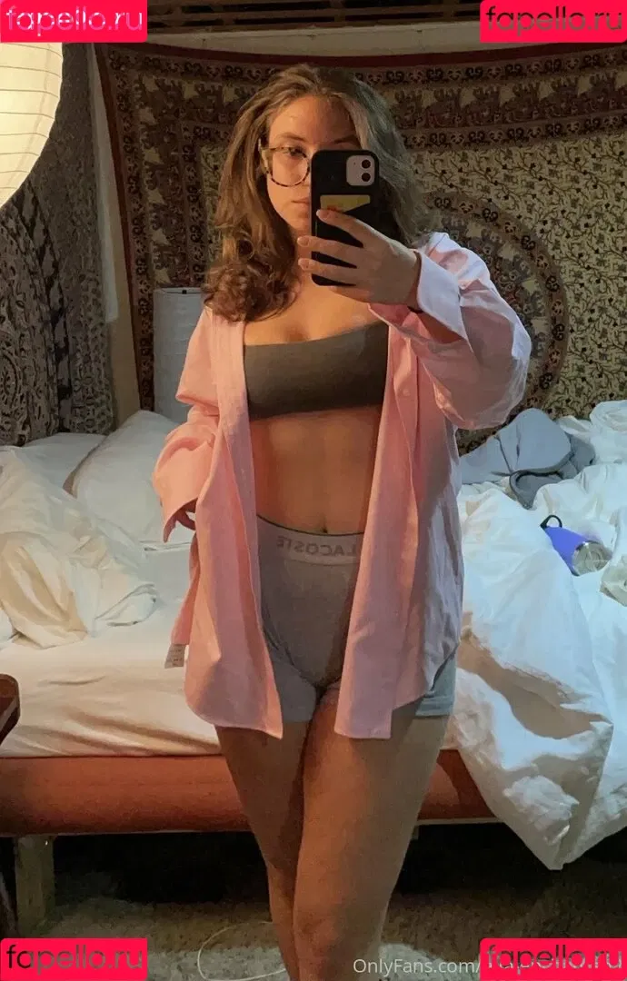 ella-enchanted2 Onlyfans Photo Gallery 