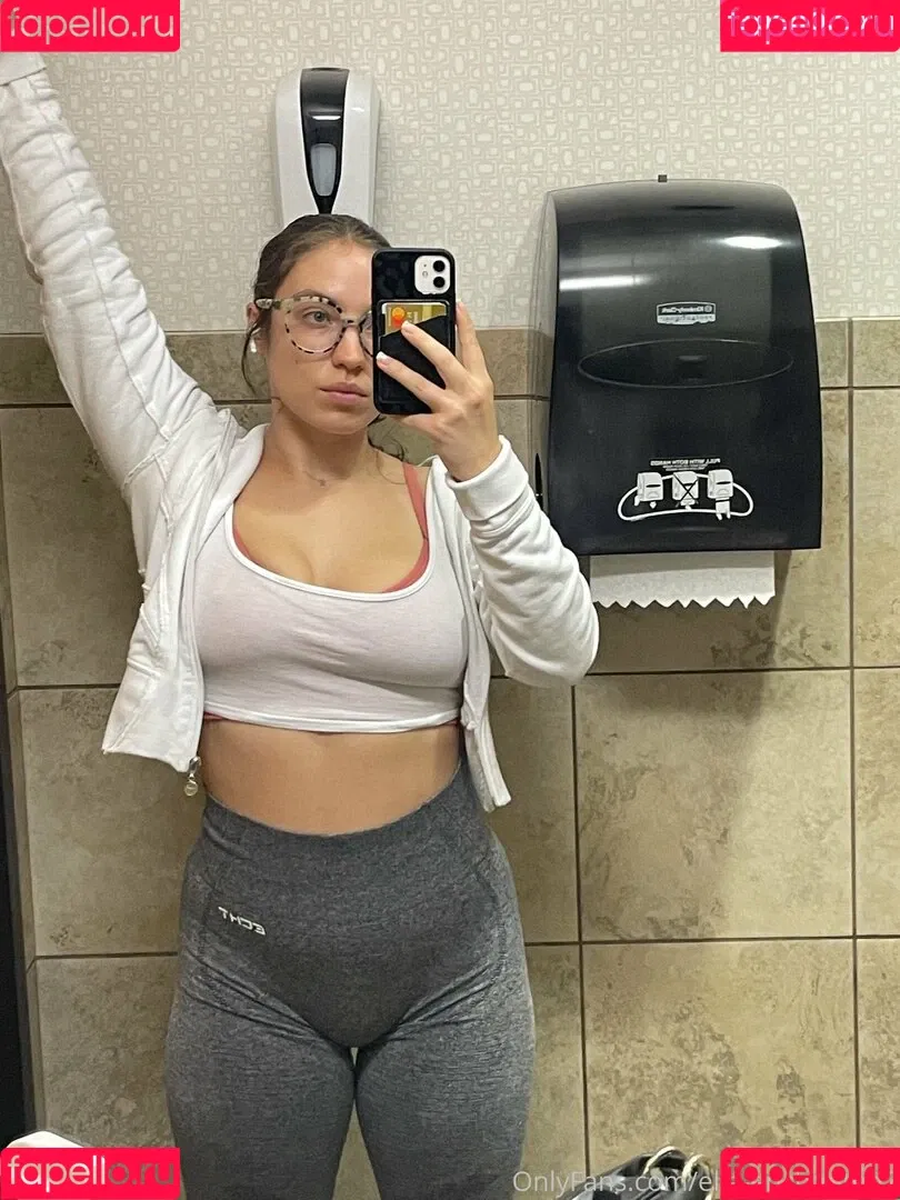 ella-enchanted2 Onlyfans Photo Gallery 