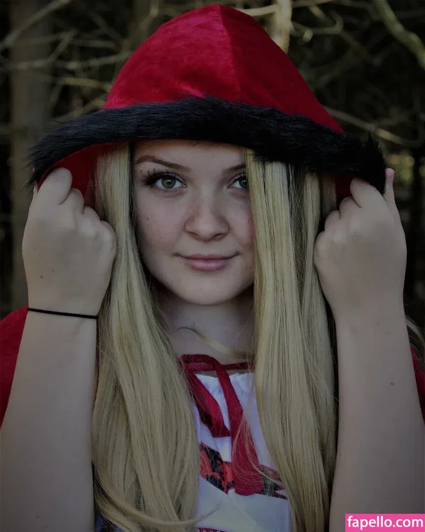 ella-enchanted2 Onlyfans Photo Gallery 