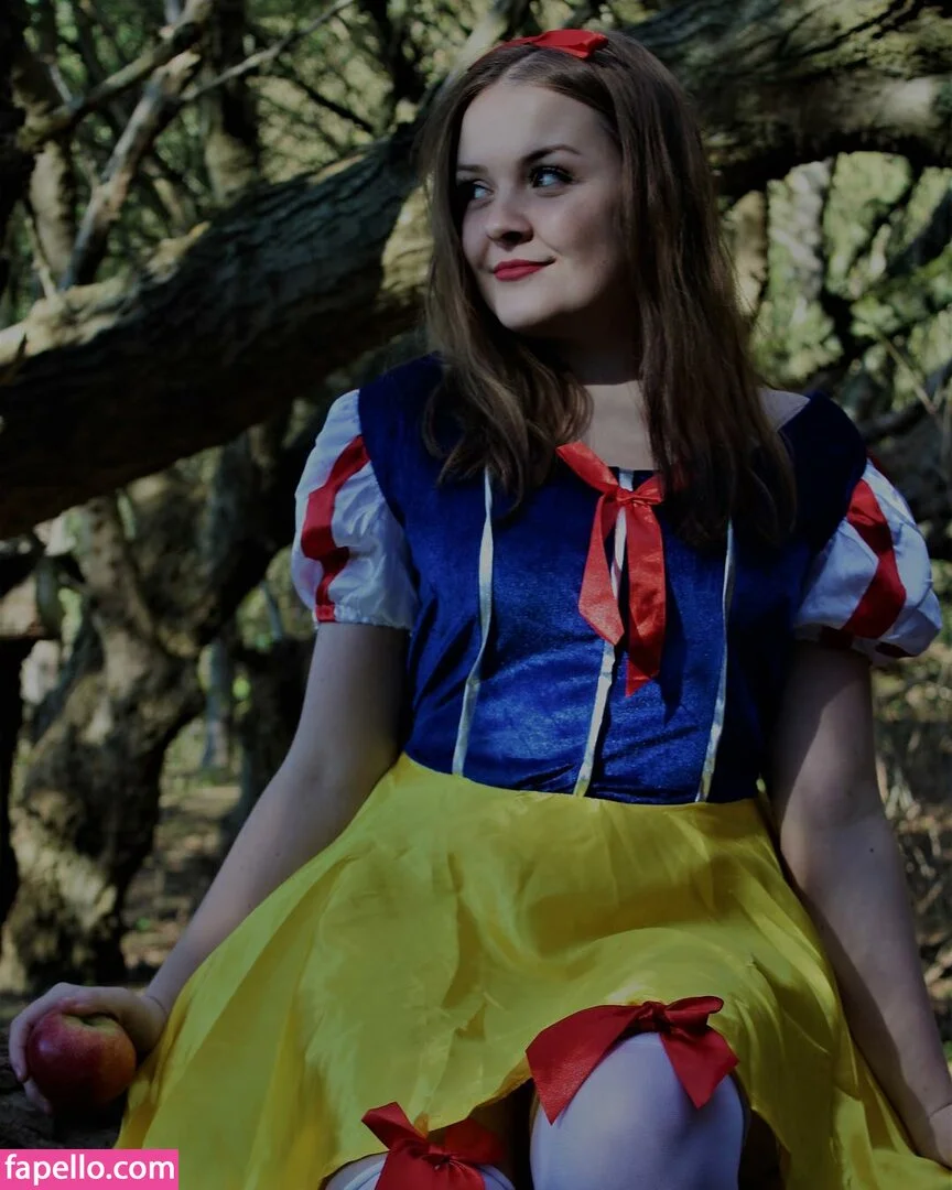 ella-enchanted2 Onlyfans Photo Gallery 