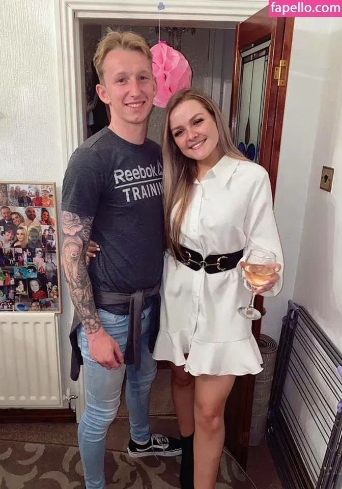 ella-enchanted2 Onlyfans Photo Gallery 