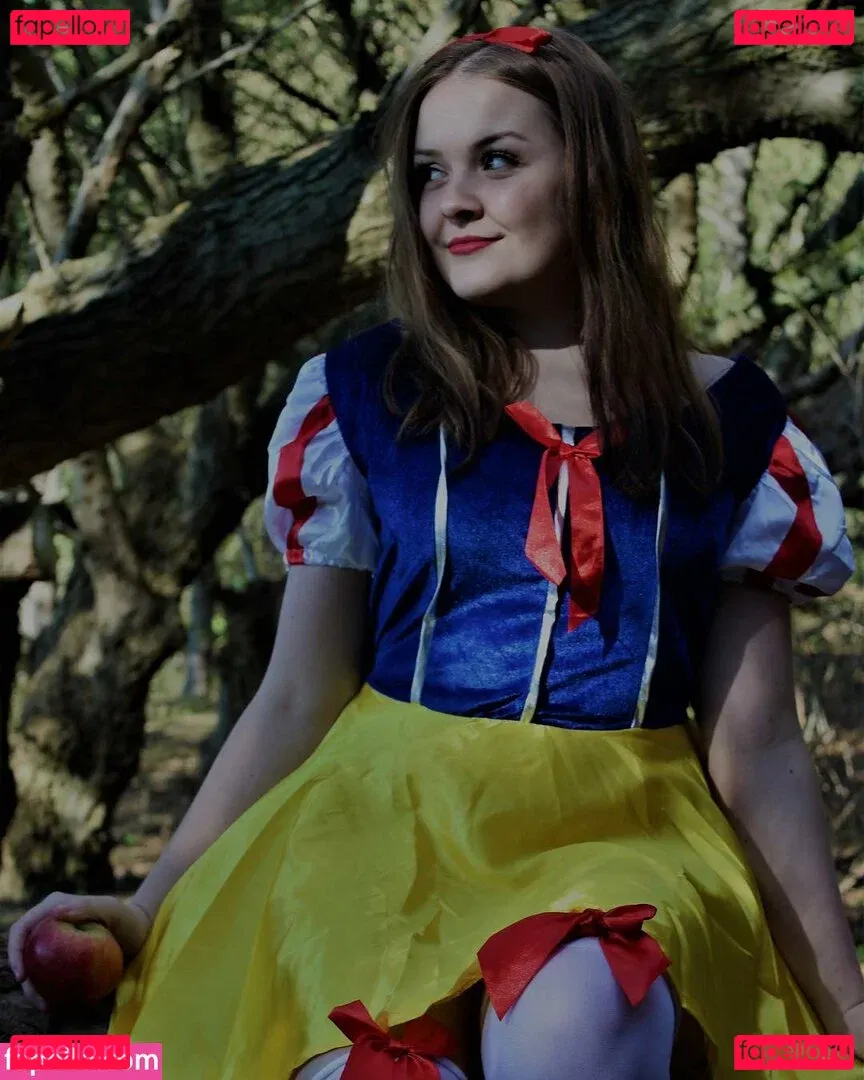 ella-enchanted2 Onlyfans Photo Gallery 