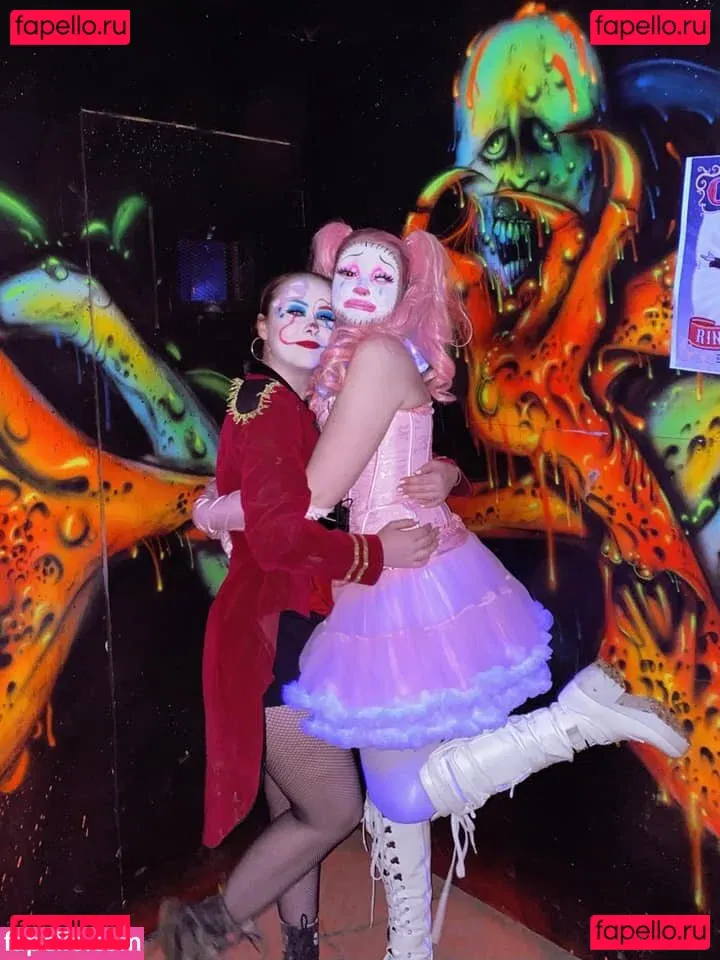 ella-enchanted2 Onlyfans Photo Gallery 