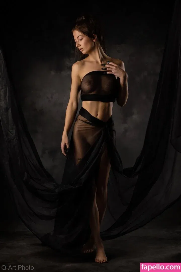 Nicoline Sophie Onlyfans Photo Gallery 