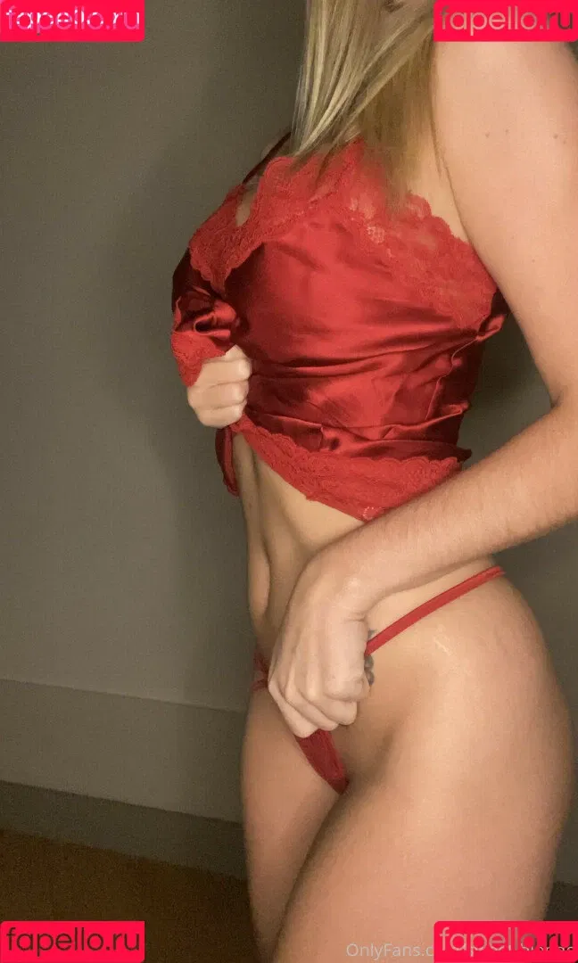 sweet-blonde Onlyfans Photo Gallery 