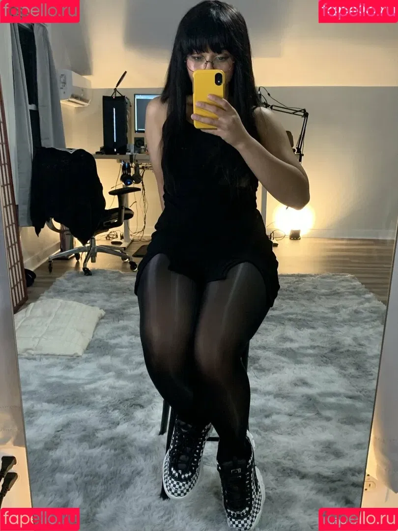 glasses_gf Onlyfans Photo Gallery 