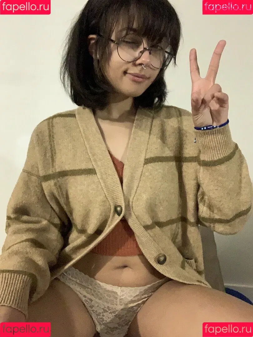 glasses_gf Onlyfans Photo Gallery 