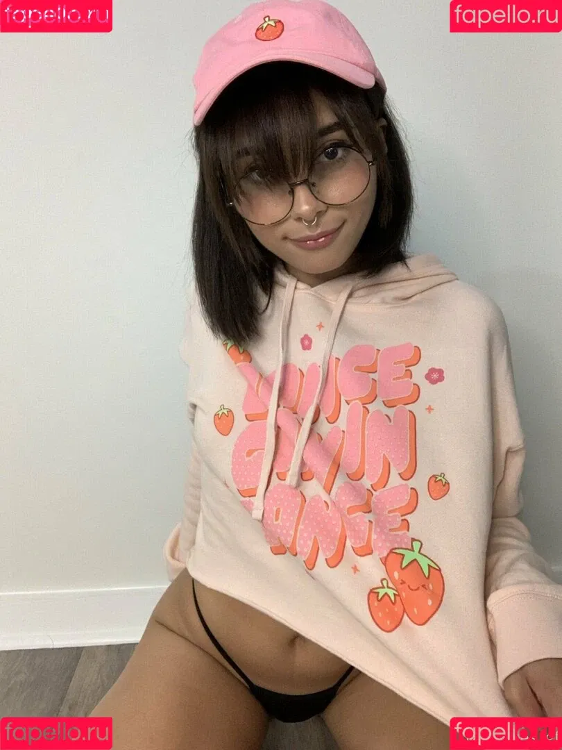 glasses_gf Onlyfans Photo Gallery 