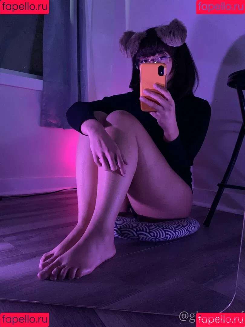 glasses_gf Onlyfans Photo Gallery 