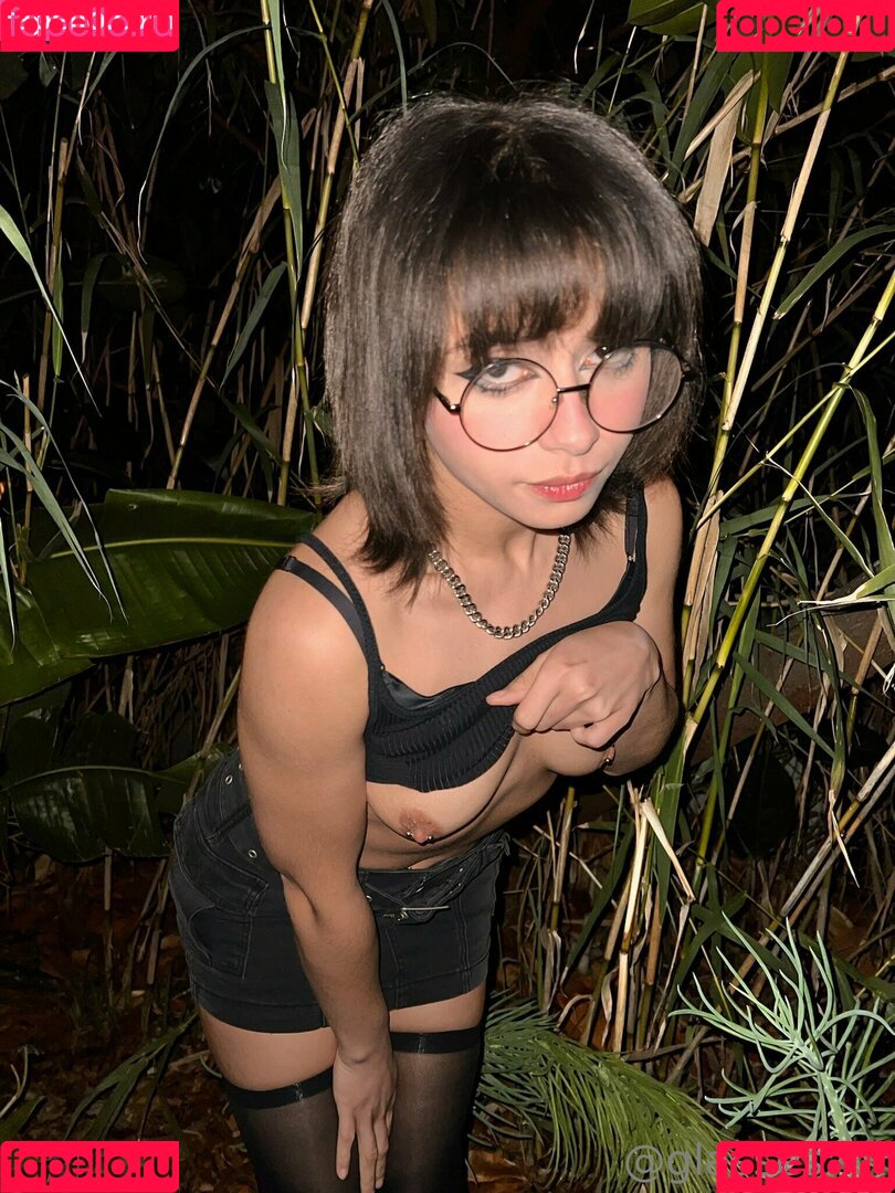 glasses_gf Onlyfans Photo Gallery 