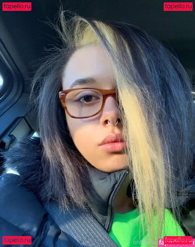 glasses_gf Onlyfans Photo Gallery 