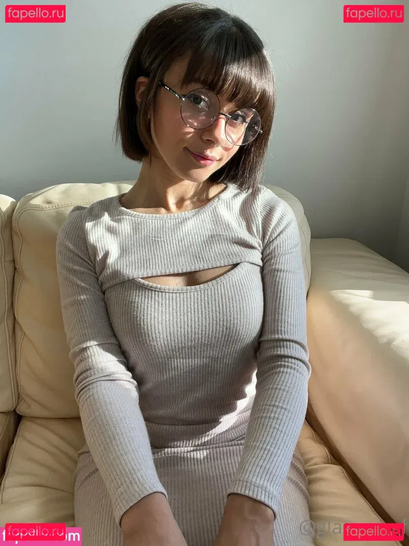 glasses_gf Onlyfans Photo Gallery 