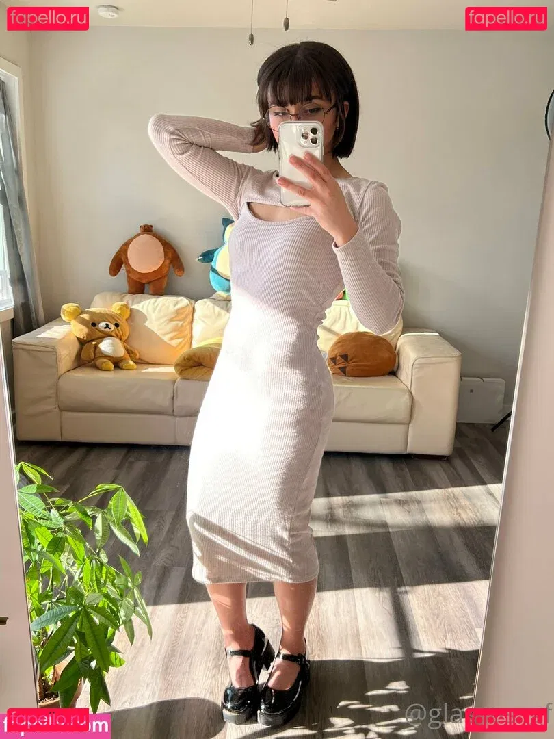 glasses_gf Onlyfans Photo Gallery 